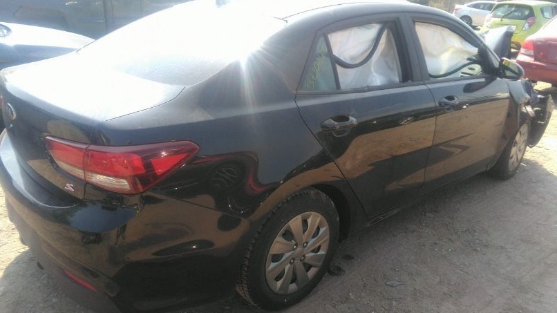 3KPA24AD3NE811862 - 2022 KIA RIO S