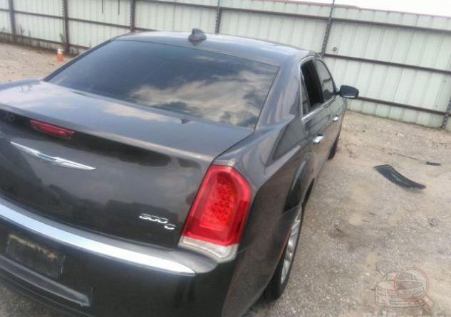2C3CCABG7NH559891 - 2022 Chrysler 300